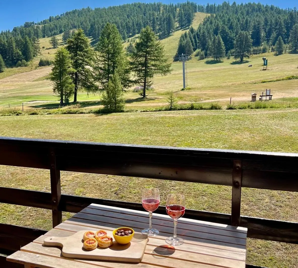 Cosy Apartment In The Mountain Charme Montgenevre 0*,